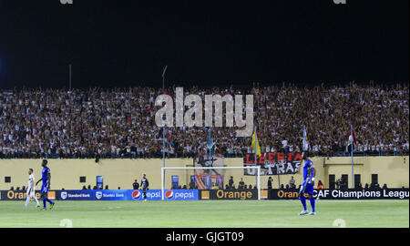 Cairo, Egypt. 15th Aug, 2016. Al-Zamalek players v Nigeria's Enyimba compete during the Confederation of African Football (CAF) Champions League match at Petro Sport stadium in Cairo, August 15, 2016 © Stringer/APA Images/ZUMA Wire/Alamy Live News Stock Photo