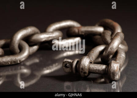 chain steel rust pull weatherworn tackle limb manacle chain link ...