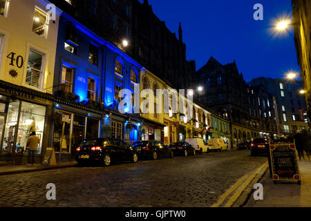 Victoria Street at night, Edinburgh Stock Photo