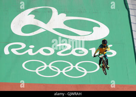 Rio de Janeiro, Brazil. 17th Aug, 2016. Mens BMX Competition. Caroline Buchanan (AUS) © Action Plus Sports/Alamy Live News Stock Photo
