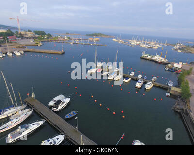 Boats and the sea, near länsi-satama in Hanko, Finland Stock Photo