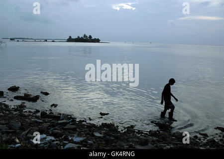 2004 Tsunami damage to Khollofushi Island, Maldives. Stock Photo