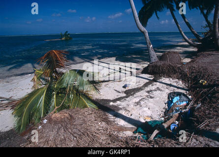 2004 Tsunami damage to Khollofushi Island, Maldives. Stock Photo