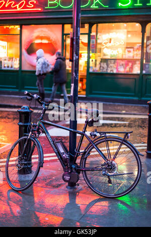 Bike Shop Signpost Stock Photo - Alamy