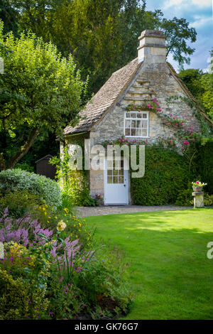 Cottage in Castle Combe, Wiltshire, England Stock Photo