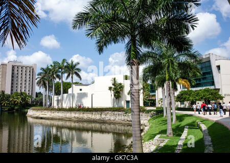 Miami Florida,Coral Gables,University of Miami,UM,higher education,campus,Marta & Austin Weeks Music Library,building,Lake Osceola,Victor E. Clarke Re Stock Photo