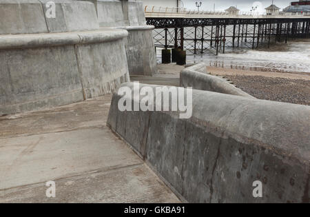 The new concrete sea defenses and promenade at Cromer beach after storm damage Stock Photo