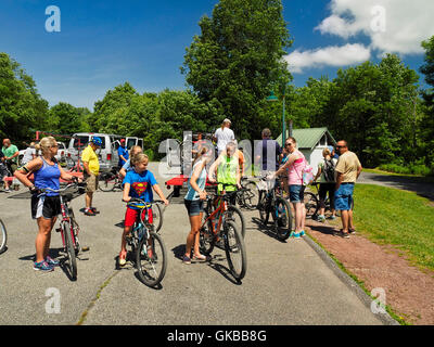 Unloading, Whitetop Station, Virginia Creeper Trail, Damascus, Virginia, USA Stock Photo