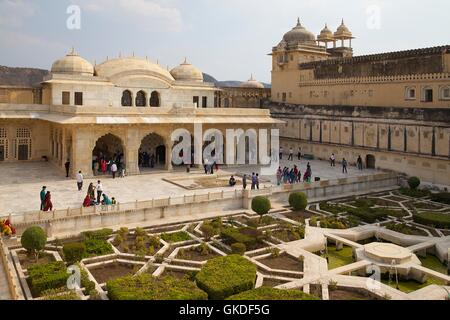 Gardens and Hall of Mirrors, Sheesh Mahal, Amber Fort, Jaipur, Rajasthan, India Stock Photo