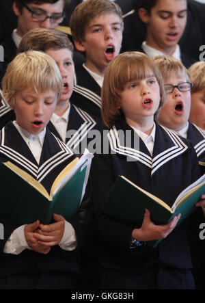 Leipzig, Germany. 20th Aug, 2016. Singers of the Thomaner choir at the Thomas church in Leipzig, Germany, 20 August 2016. Gotthold Schwarz was officially installed during a ceremonial act at the city hall. PHOTO: SEBASTIAN WILLNOW/dpa/Alamy Live News Stock Photo