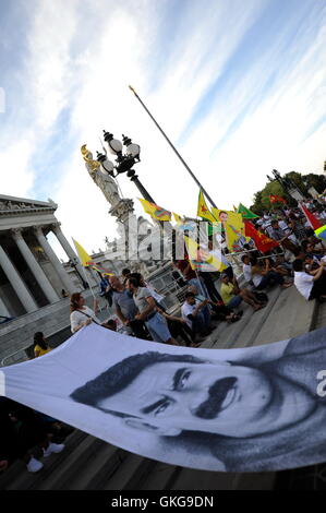 Vienna, Austria. 20th August, 2016. Kurds demonstrate in Vienna against human rights violations in Turkey and the isolation of Abdullah Öcalan. Credit:  Franz Perc/Alamy Live News Stock Photo