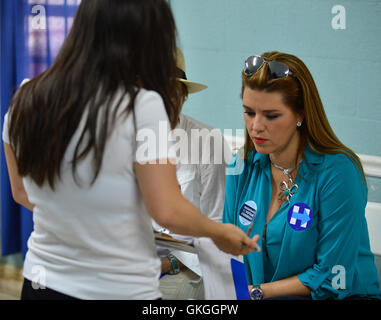 Miami, FL, USA. 20th Aug, 2016. Actress and former Miss Universe Alicia Machado campaigns for Hillary Clinton on August 20, 2016 in Miami, Florida. Credit:  Mpi10/Media Punch/Alamy Live News Stock Photo