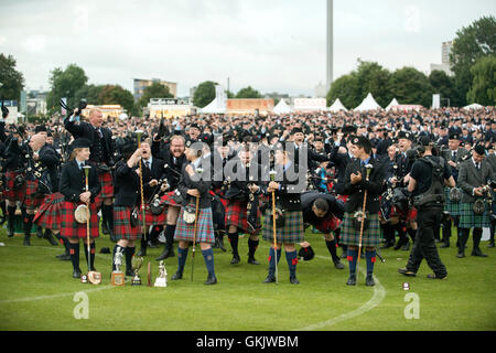 The Field Marshal Montgomery Pipe Band celebrate winning the 2016 World Pipe Band Championships at Glasgow Green Stock Photo