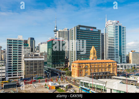 Auckland Ferry Building, Cruise Port terminal and city skyline Stock Photo