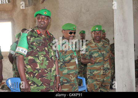 AMISOM Force Commander Lt. Gen. Jonathan Rono addresses Ethiopian Troops Peacekeepers during a visit to Baidoa on December 8, 2015. AMISOM Photo / Abdikarim Mohamed Stock Photo