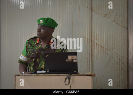 AMISOM Force Commander, Lt. Gen. Jonathan Rono, addresses African Union officers in Kismayo, Somalia, during a visit to the city on December 10. AMISOM Photo Stock Photo
