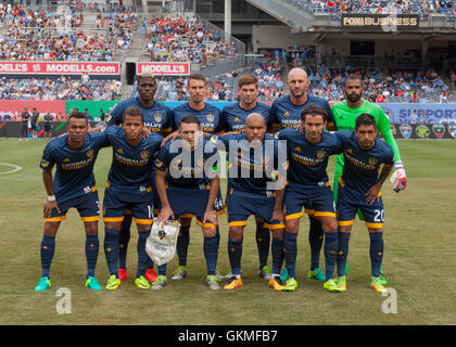 Yankee Stadium, New York, USA. 20th Aug, 2016. Team LA Galaxy pose before MLS match against NYC FC on Yankees stadium NYC FC won 1 - 0 (Phjoto by Lev Radin/Pacific Press) Credit:  PACIFIC PRESS/Alamy Live News Stock Photo