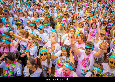The Color Run Birmingham 2016 Stock Photo - Alamy