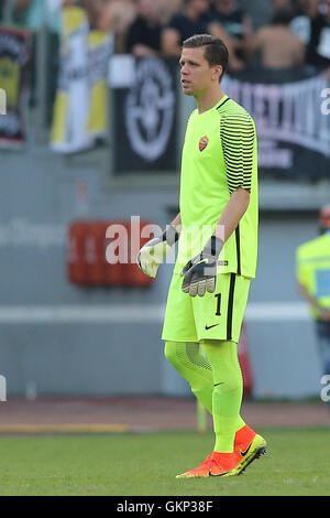 Rome, Italy. 20th Aug, 2016. Szczesny in action during football match serie A League 2016/2017 between As Roma VS Udinese  at the Olimpic Stadium on August 20, 2016 in Rome. Credit:  marco iacobucci/Alamy Live News Stock Photo