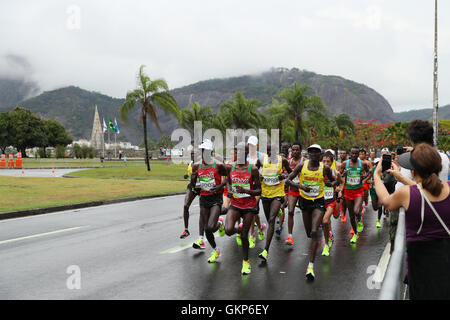 Rio de Janeiro, Brazil. 21st Aug, 2016. General view Marathon : Men's Marathon at Sambodromo during the Rio 2016 Olympic Games in Rio de Janeiro, Brazil . © YUTAKA/AFLO SPORT/Alamy Live News
