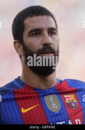 Nou Camp, Barcelona, Spain. 20th Aug, 2016. La Liga Football. Barcelona versus Real Betis. Arda in action © Action Plus Sports/Alamy Live News Stock Photo