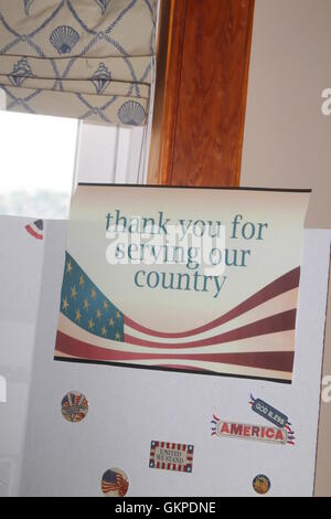 New York, New York, USA. 22nd Aug, 2016. EXCLUSIVE ONE SIGN SAID THANK YOU FOR YOUR SERVING OUR U.S. AT ADDABBO 8TH ANNUAL VETS BBQ IN HOWARD BEACH MOTOR CLUB AT 59 RUSSELL ON AUG 20 2016 IN HOWARD BEACH QUEENS NEW YORK PHOTO MITCHELL LEVY © Mitchell Levy/Globe Photos/ZUMA Wire/Alamy Live News Stock Photo