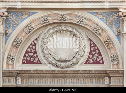 Scallop shell and laurel wreath depicted on the Mucsarnok Art Gallery in the Heroes Square in Budapest, Hungary. The Mucsarnok Art Gallery designed by Albert Schickedanz and Fulop Herczog in eclectic neoclassical style was built in 1895. Stock Photo