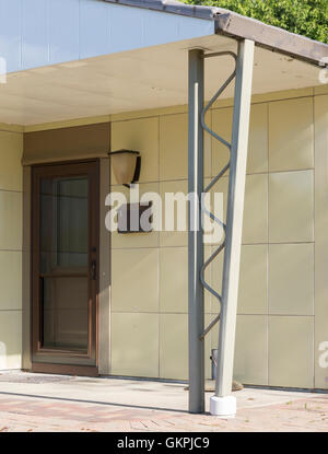 Architectural detail showing a metal support on a historic Mid-century Modern MCM Lustron Home in Madison, Wisconsin Stock Photo