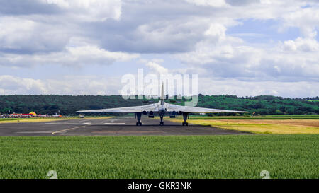 Avro Vulcan XM655 taxiing on the runway at Wellesbourne airfield as part of an annual display. Stock Photo