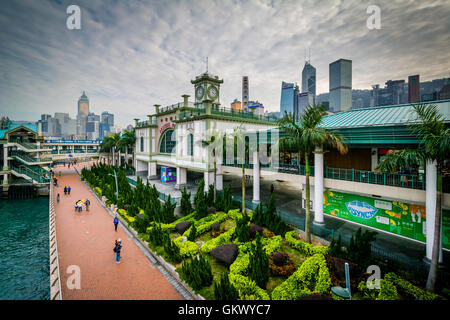 View of a waterfront promenade along the Victoria Harbour, in Hong Kong, Hong Kong. Stock Photo