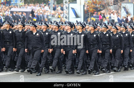 Kiev, Ukraine. 24th August, 2016. Soldiers of the National Police of Ukraine during military parade in Kiev, dedicated to the Independence Day of Ukraine. Ukraine celebrates 25th anniversary of Independence. Credit:  Oleksandr Prykhodko/Alamy Live News Stock Photo