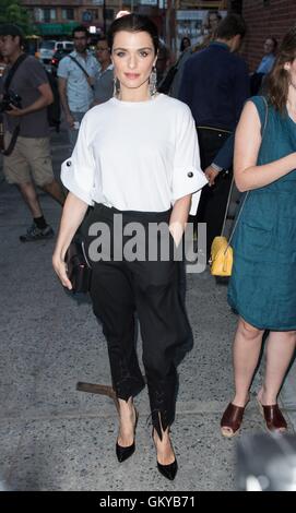 New York, NY, USA. 23rd Aug, 2016. Rachel Weisz out and about for Celebrity Candids - TUE, New York, NY August 23, 2016. Credit:  Steven Ferdman/Everett Collection/Alamy Live News Stock Photo