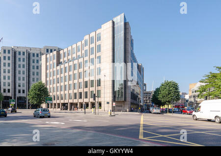 Sceptre Court, 40 Tower Hill, London, UK Stock Photo