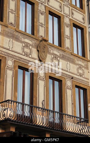 Arched windows in a renaissance palace in Florence, Italy Stock Photo ...