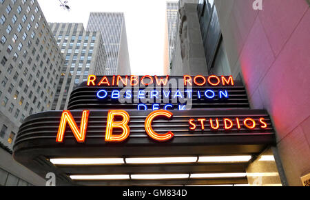 New York, USA. 23rd August, 2016.  The world headquarters for NBC News, the Saturday Night Live studios and the Rainbow Room. Stock Photo