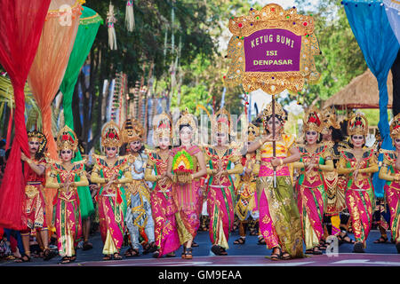 Denpasar, Bali Island, Indonesia - June 11, 2016: Beautiful indonesian people group -  on Balinese Arts and culture festival Stock Photo