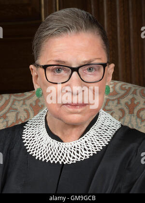 Supreme Court Justice Ruth Bader Ginsburg speaks to the American Bar ...