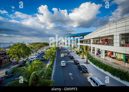 The exterior of the Mall of Asia and Seaside Boulevard, in Pasay, Metro Manila, The Philippines. Stock Photo