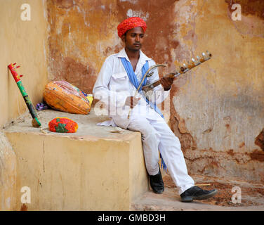 India, Rajasthan, Jaipur, Portrait of Rajasthan Folk Musician Stock Photo