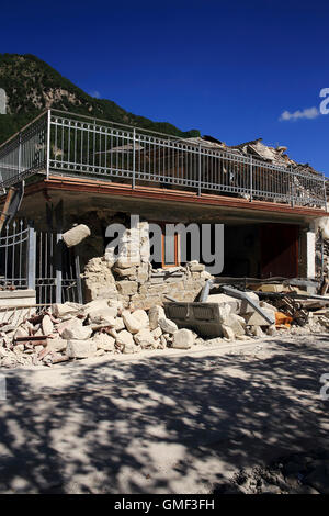 Marche Pescara del Tronto, Italy. 25th Aug, 2016. Earthquake in central Italy. Credit:  Realy Easy Star/Alamy Live News Stock Photo