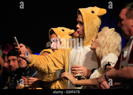 Perth, Australia. 26th August, 2016. Perth Convention and Exhibition Centre, Perth, Australia. TABtouch Perth Darts Masters. Spectators enjoy themselves at the Darts Masters. Credit:  Action Plus Sports Images/Alamy Live News Stock Photo