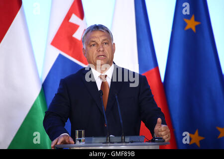 Warsaw, Poland. 26th August, 2016. Polish Prime Minister Beata Szydlo held official meeting with the German Chancellor Angela Merkel and the Visegrad Group. Primer of Hungary Viktor Orban, Czech Primer Bohuslav Sobotka and Slovakian Prime Minister Robert Fico took part in talkings. Credit:  Jake Ratz/Alamy Live News Stock Photo