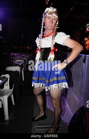 Perth, Australia. 26th August, 2016. Perth Convention and Exhibition Centre, Perth, Australia. TABtouch Perth Darts Masters. Spectators enjoying the Quarter Finals on night 2. Credit:  Action Plus Sports Images/Alamy Live News Stock Photo