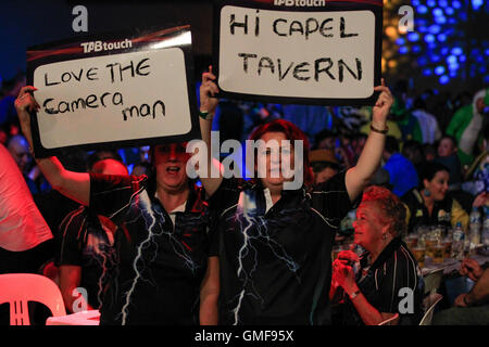 Perth, Australia. 26th August, 2016. Perth Convention and Exhibition Centre, Perth, Australia. TABtouch Perth Darts Masters. Photographers groupie at the Darts Quarter Finals. Credit:  Action Plus Sports Images/Alamy Live News Stock Photo