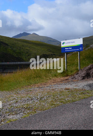 Signpost for Loch Monar Dam by Scottish Hydro in Glen Strathfarrar, Scottish Highlands, Scotland UK Stock Photo