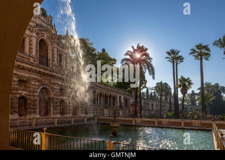 Estanque de Mercurio (Mercury's Pool), Jardín de las Damas, Almohad wall and Galeria del Grutesco, Real Alcázar Gardens, Sevilla Stock Photo