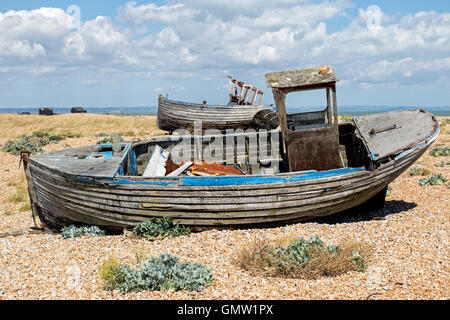 Abandoned fishing boats on Dungeness Beach, Kent Stock Photo