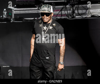 Clarkston, Michigan, USA. 19th Aug, 2016. COOLIO performing on the ''I Love The 90's Tour'' at DTE Energy Music Theatre in Clarkston, MI on August 19th 2016 © Marc Nader/ZUMA Wire/Alamy Live News Stock Photo