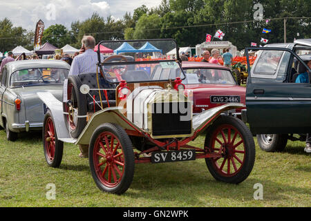 Earls Barton, Northamptonshire, 28th August 2016, Model T Ford 1914 Speedster. Earls Barton Rally and Country Fayre, fine weather all day after yesterdays wash out. Credit:  Keith J Smith./Alamy Live News Stock Photo