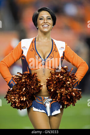 Denver, Colorado, USA. 27th Aug, 2016. Denver Broncos Cheerleader Brielle entertains the crowd during the 2nd. Half at Sports Authority Field at Mile High Saturday night. The Broncos beat the Rams 17-9. © Hector Acevedo/ZUMA Wire/Alamy Live News Stock Photo